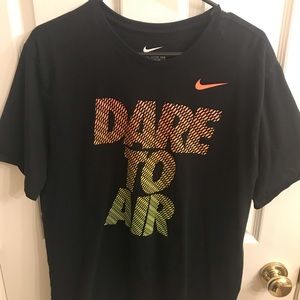 Nike tee